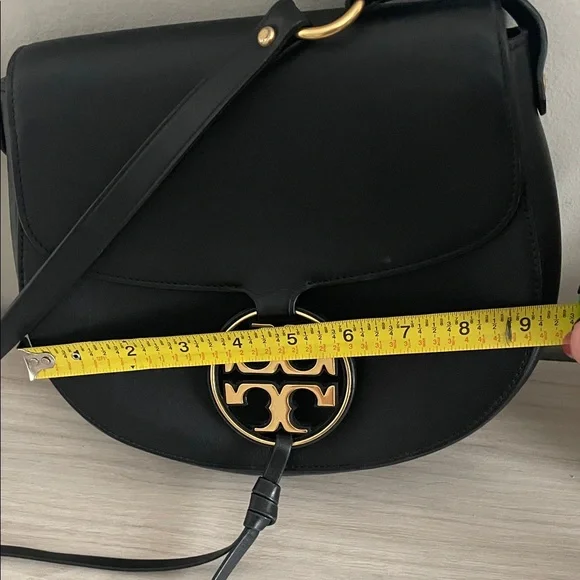 Tory Burch Black Crossbody Bag with Gold Emblem - Picture 6 of 7